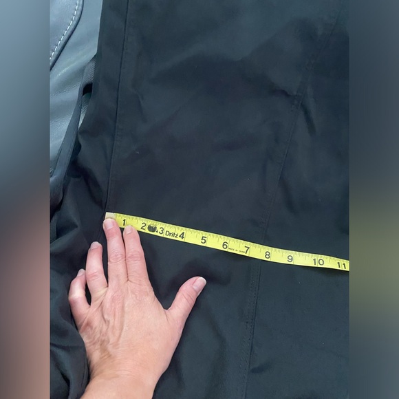 NWOT PINK Victoria’s Secret black large duffle bag weekender with rounded sides - Picture 15 of 15